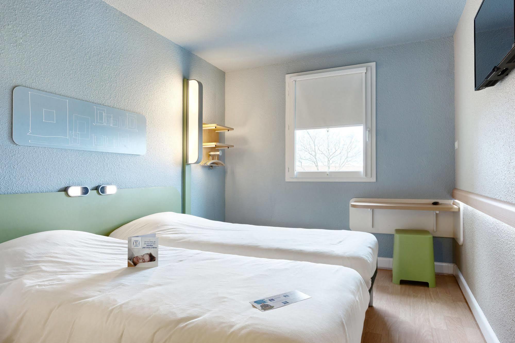 Ibis Budget La Roche Sur Yon Vendespace Mouilleron-le-Captif ภายนอก รูปภาพ